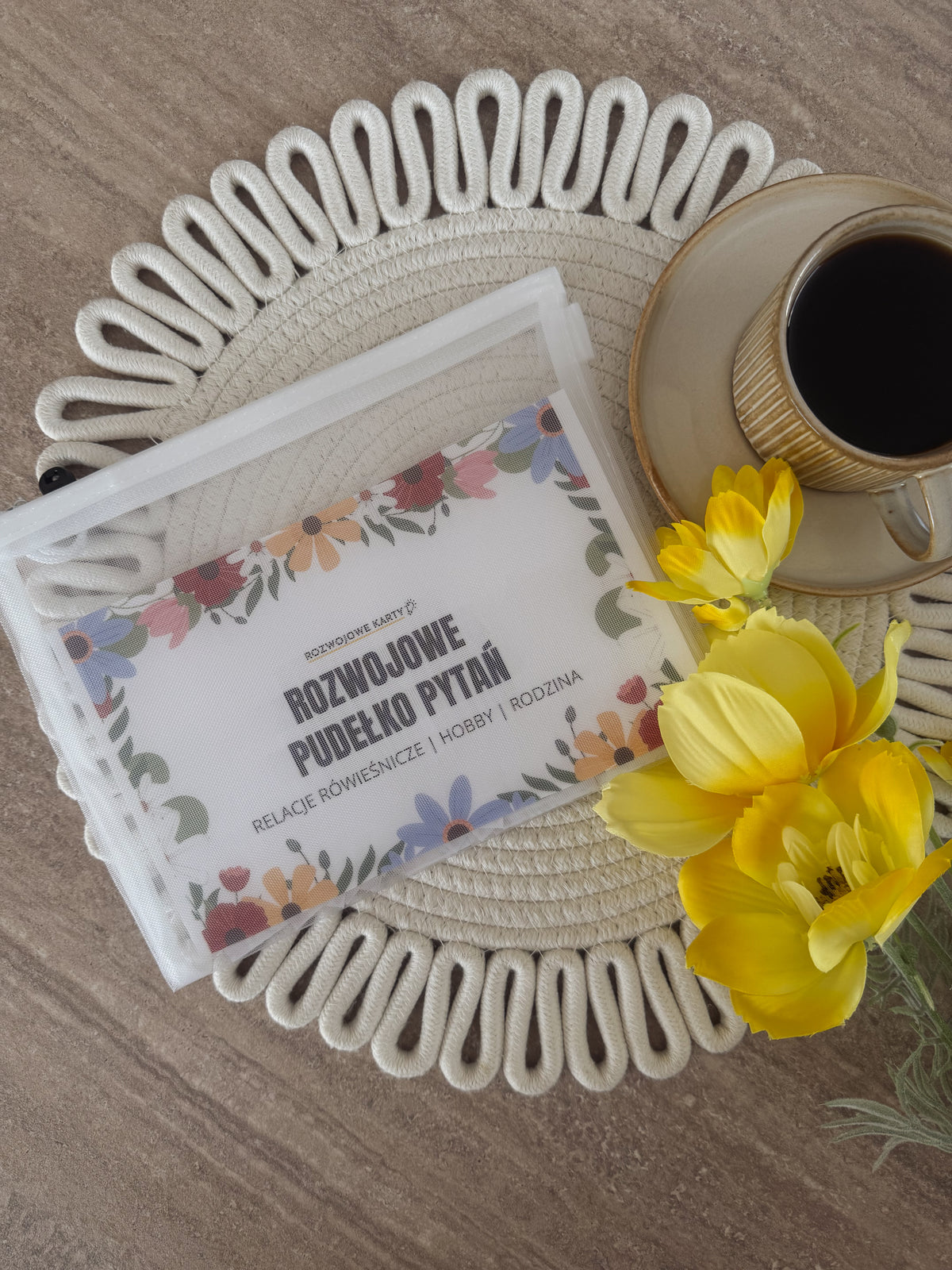 GRA POZNAJMY SIĘ - relacje równieścnicze, hobby i rodzina